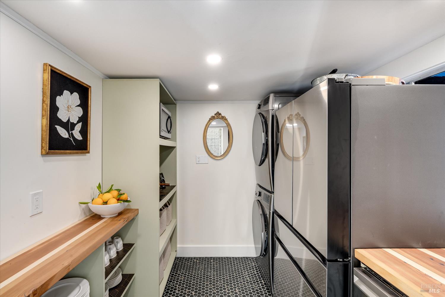 Detail Gallery Image 16 of 31 For 1145 Alta Ave, Napa,  CA 94559 - 3 Beds | 1 Baths