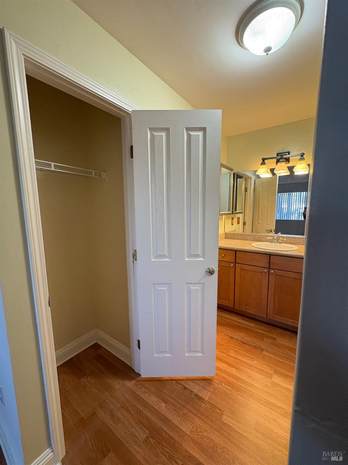 Detail Gallery Image 12 of 15 For 297 Enterprise Dr, Rohnert Park,  CA 94928 - 2 Beds | 2 Baths