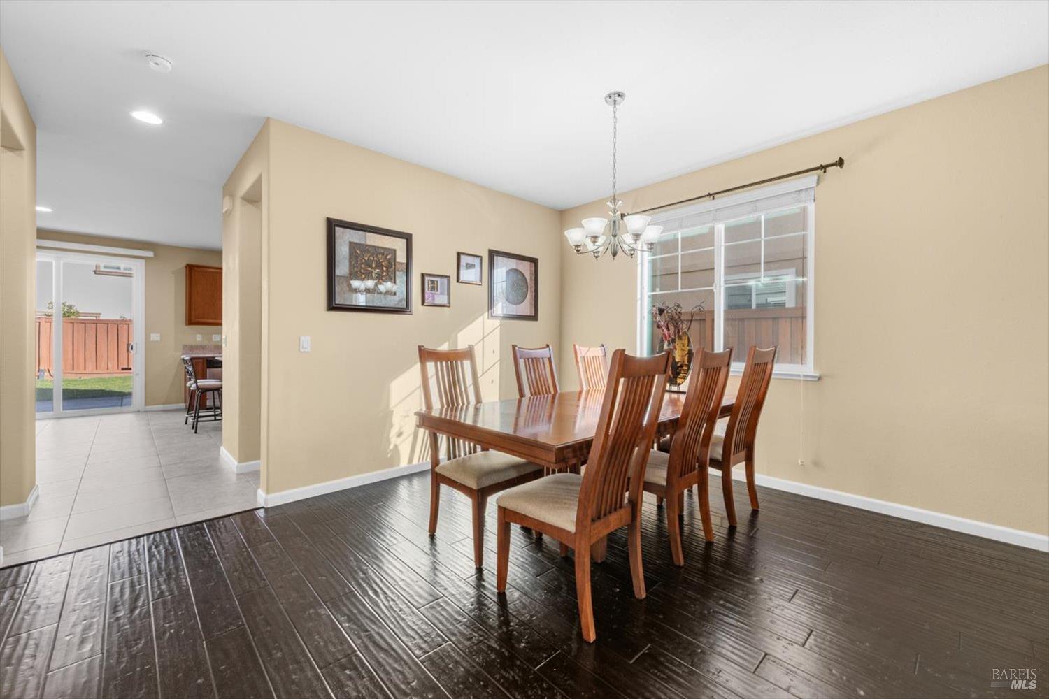 Detail Gallery Image 24 of 59 For 7079 Westminster Ct, Vacaville,  CA 95687 - 4 Beds | 2/1 Baths