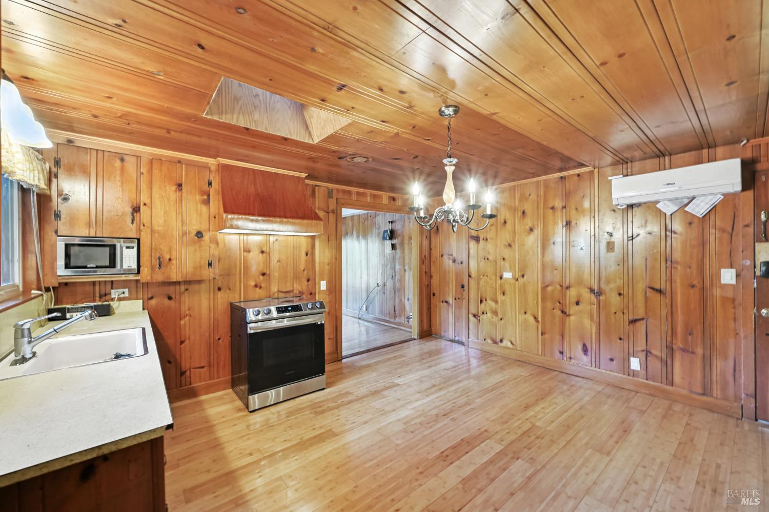 Detail Gallery Image 14 of 49 For 10293 Field Ln, Forestville,  CA 95436 - 2 Beds | 1 Baths