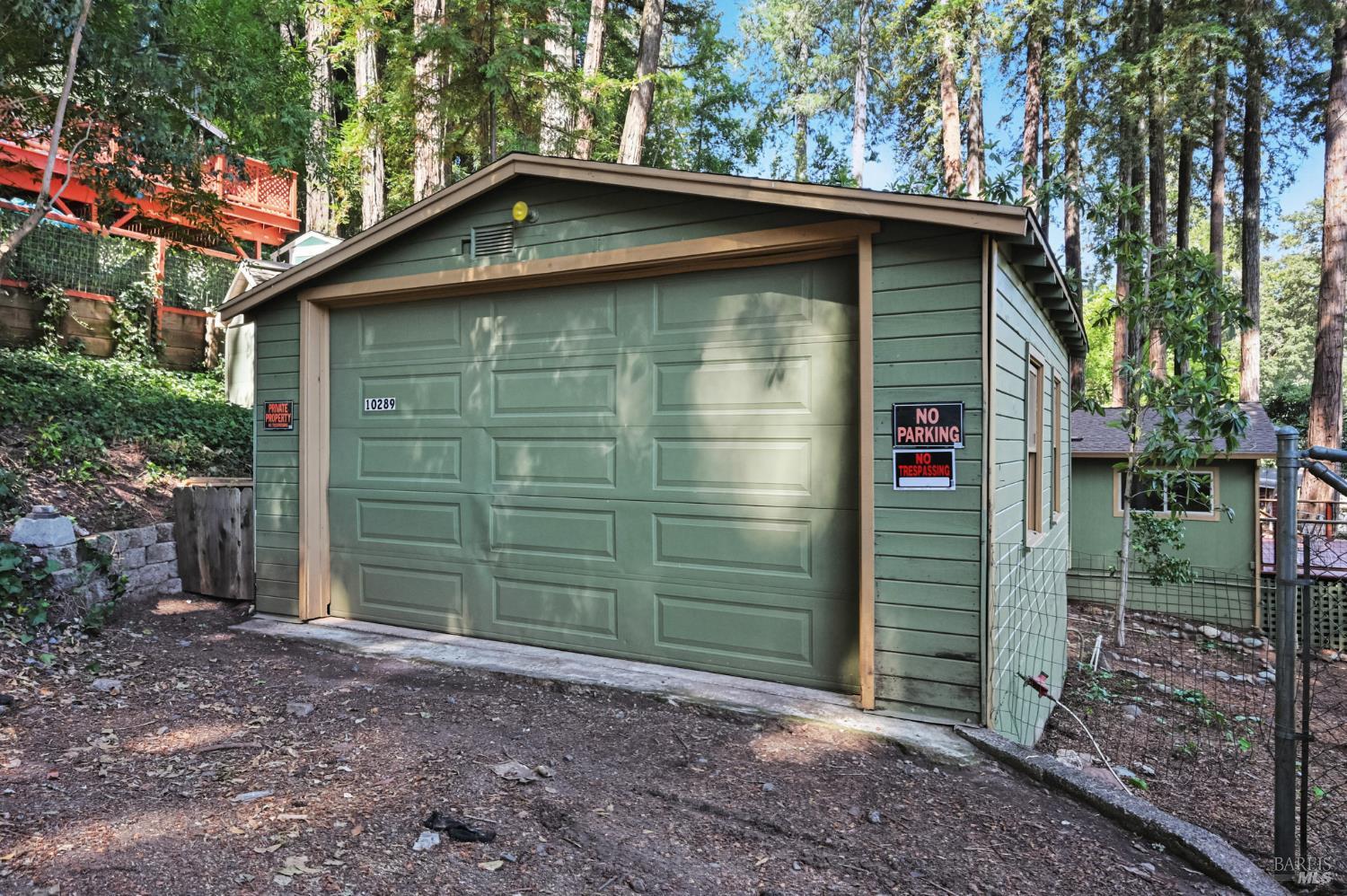 Detail Gallery Image 4 of 49 For 10293 Field Ln, Forestville,  CA 95436 - 2 Beds | 1 Baths