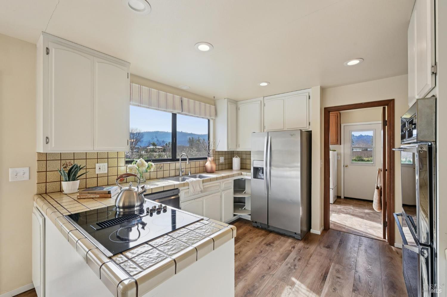 Detail Gallery Image 11 of 39 For 2550 Greenwood Ave, Calistoga,  CA 94515 - 4 Beds | 2/1 Baths