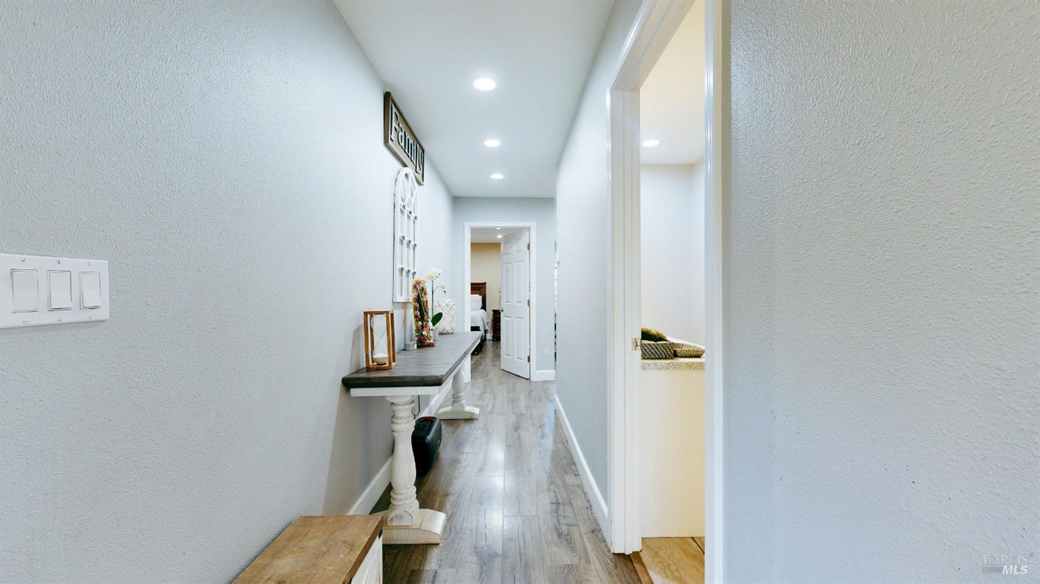 Detail Gallery Image 34 of 99 For 380 Irwin Ln, Santa Rosa,  CA 95401 - 3 Beds | 2 Baths