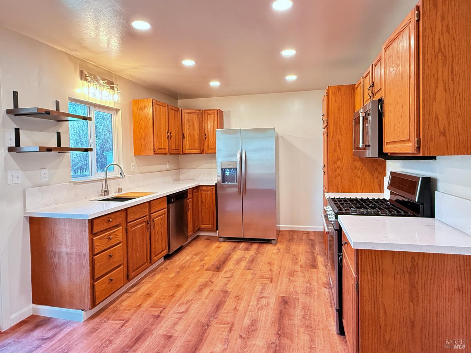 Detail Gallery Image 14 of 49 For 16160 Laughlin Rd, Guerneville,  CA 95446 - 3 Beds | 2 Baths