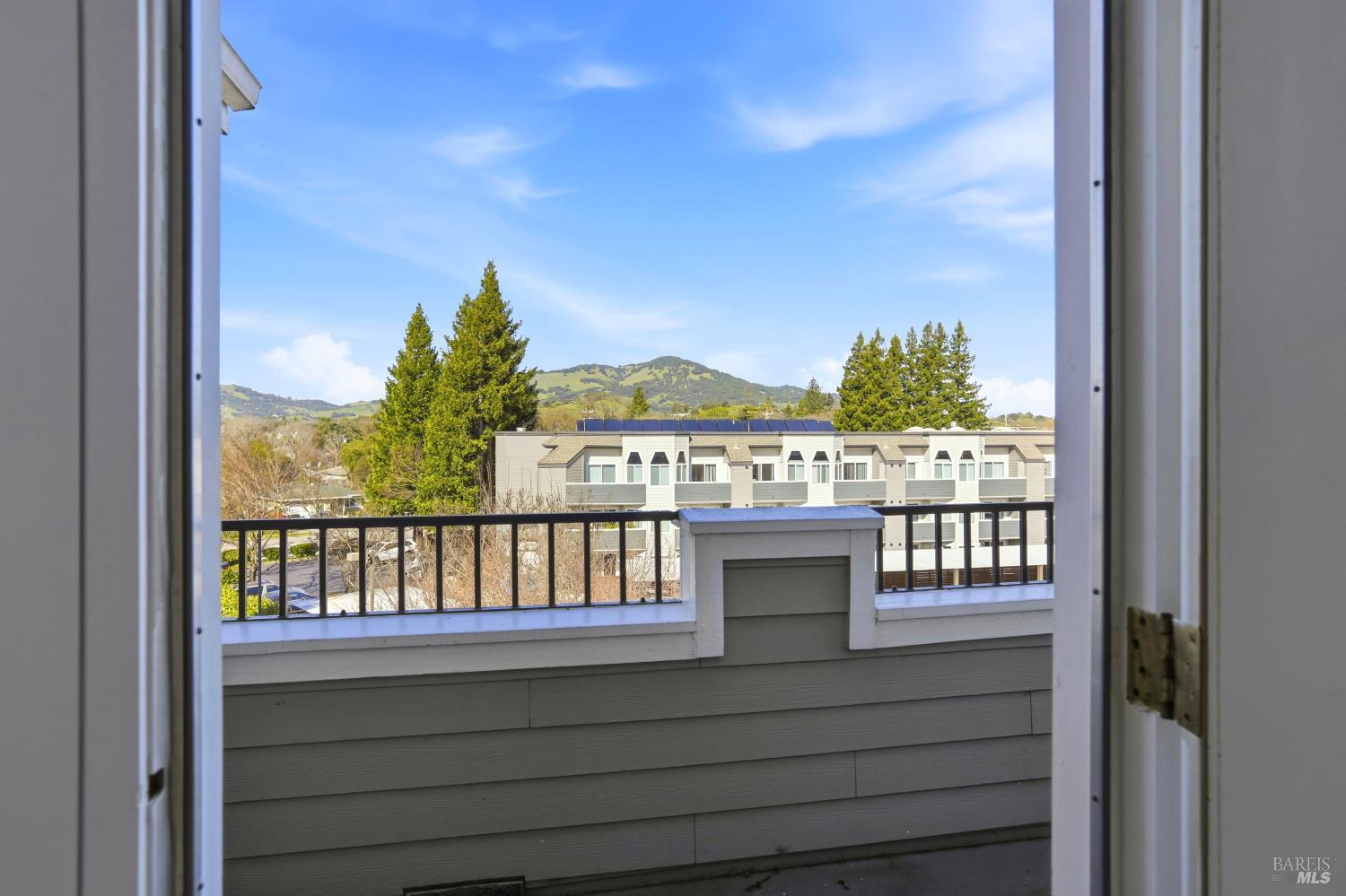 Detail Gallery Image 28 of 35 For 852 Diablo Ave #304,  Novato,  CA 94947 - 2 Beds | 2 Baths