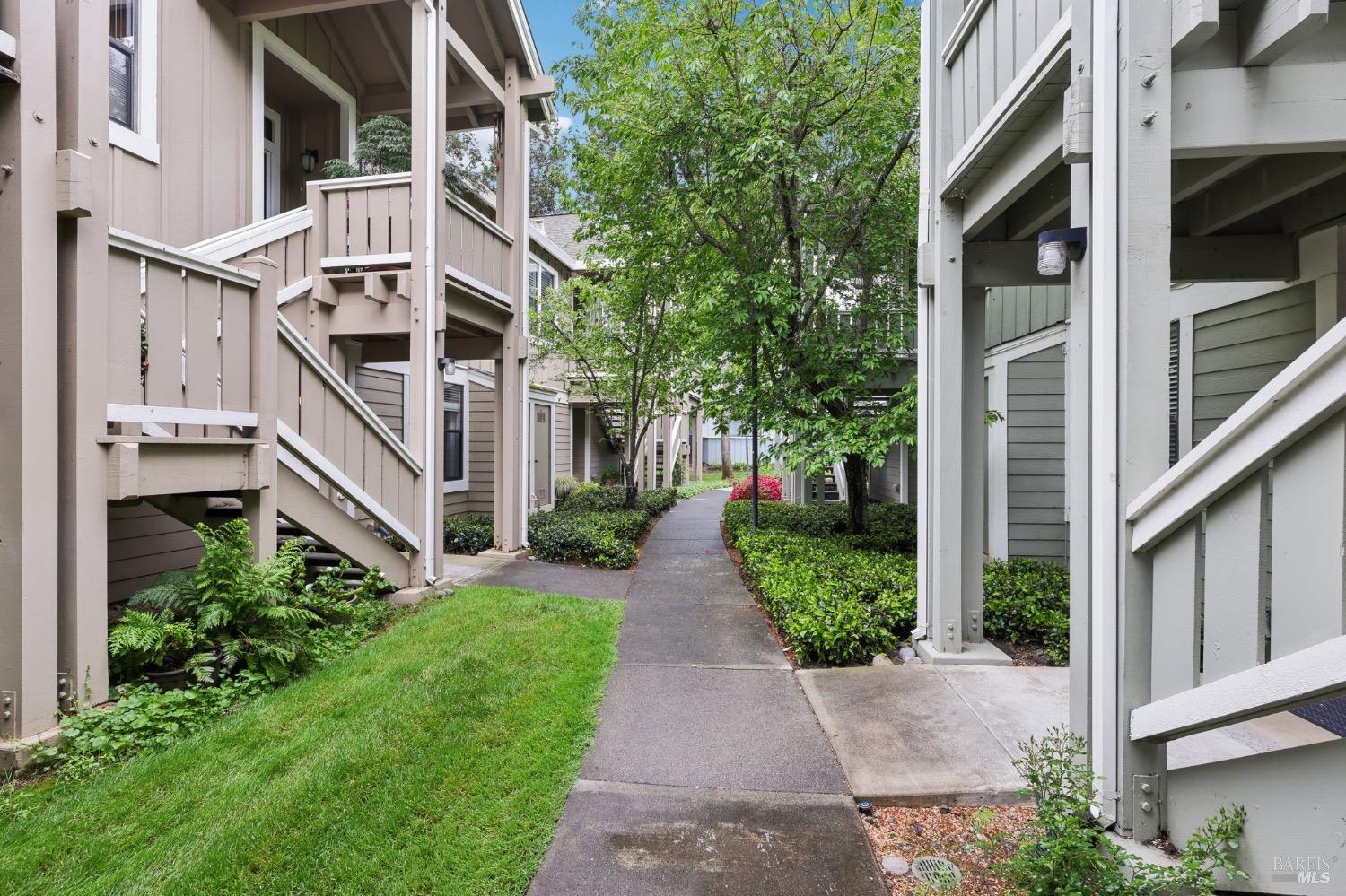 Detail Gallery Image 33 of 36 For 603 Cherry Ave, Sonoma,  CA 95476 - 2 Beds | 2 Baths