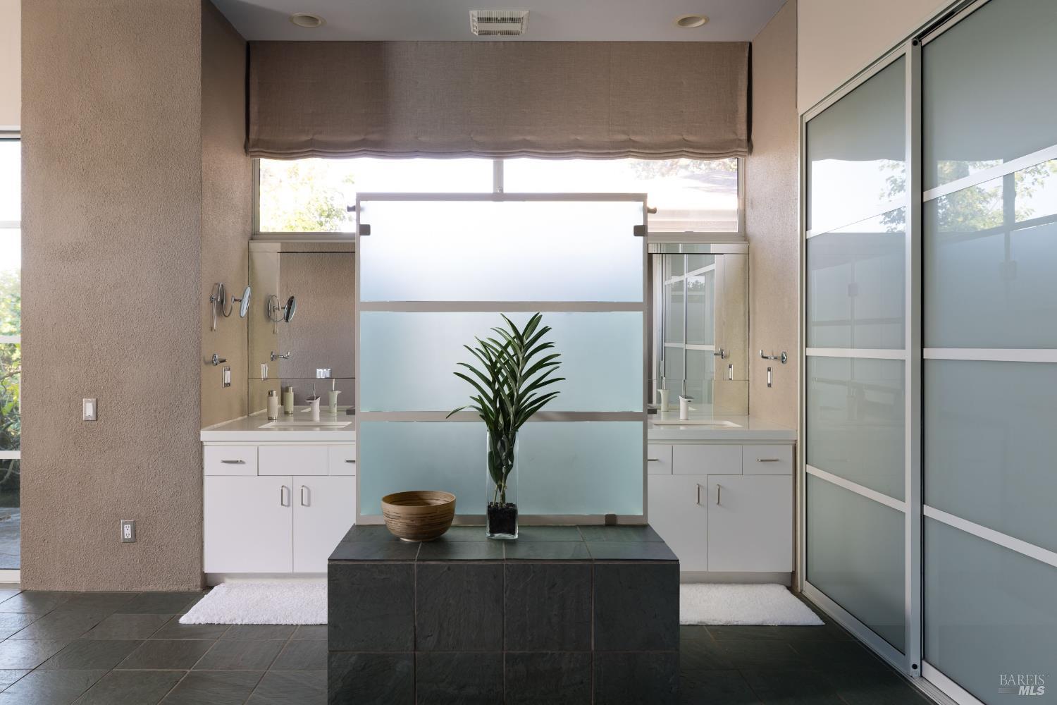 Detail Gallery Image 21 of 39 For 3685 White Alder Unkn, Sonoma,  CA 95476 - 3 Beds | 3/2 Baths