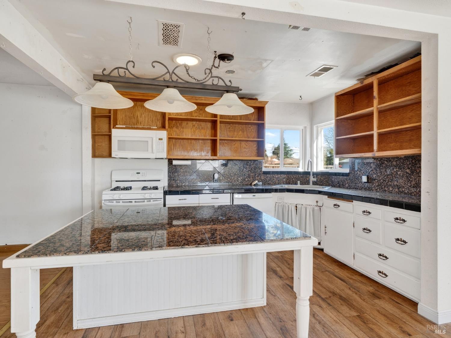 Detail Gallery Image 7 of 20 For 321 Roosevelt St, Napa,  CA 94558 - 2 Beds | 1 Baths