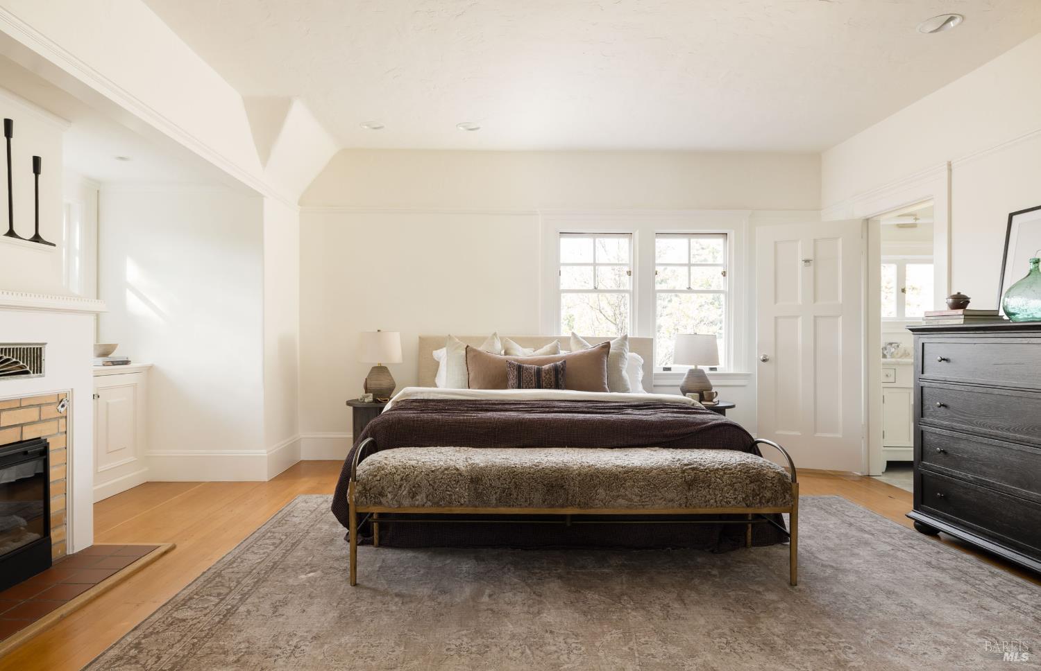 Detail Gallery Image 19 of 43 For 178 Palm Ave, San Rafael,  CA 94901 - 5 Beds | 3/2 Baths