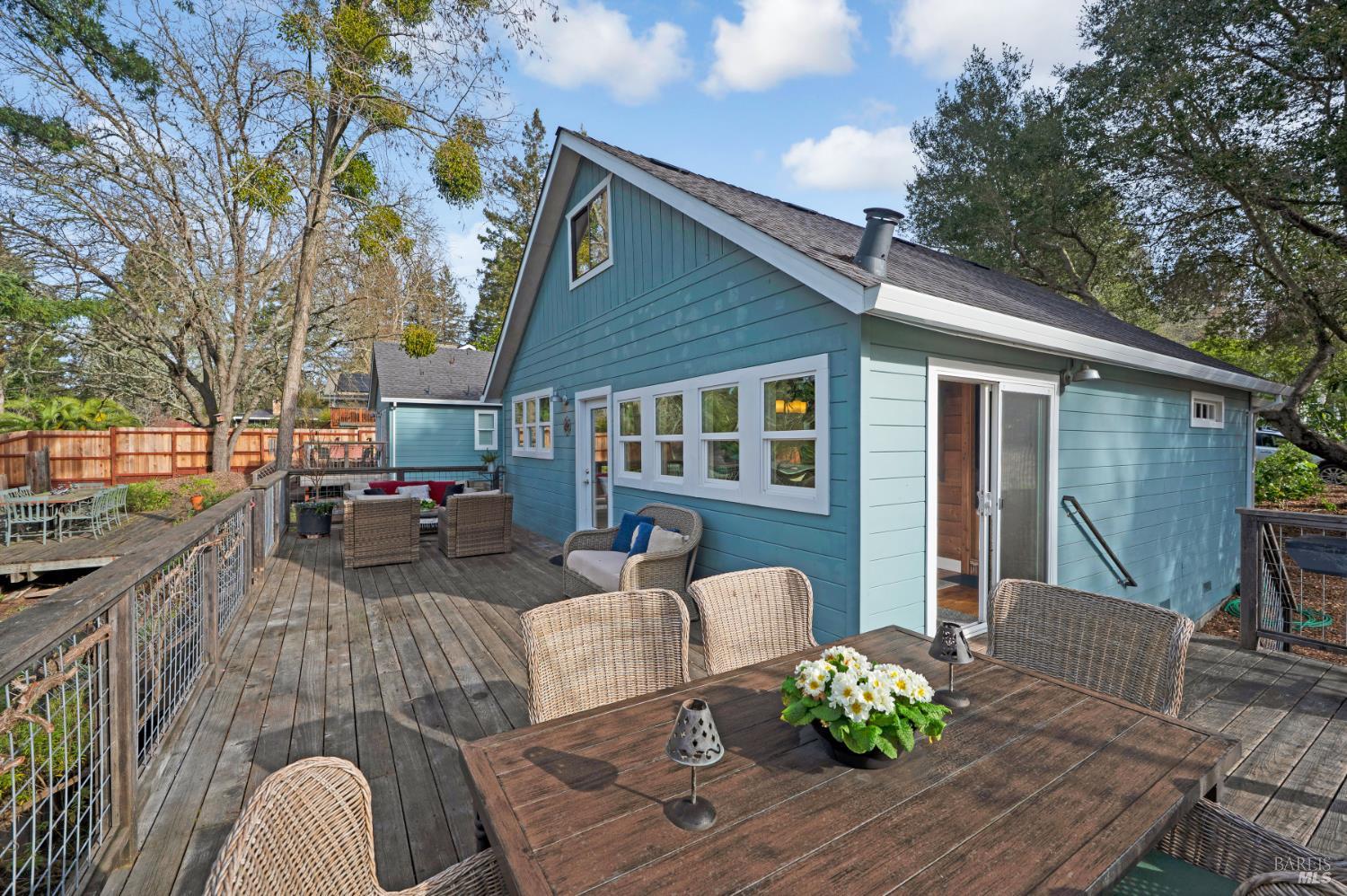 Detail Gallery Image 19 of 33 For 8931 Oak Grove Ave, Sebastopol,  CA 95472 - 4 Beds | 2 Baths