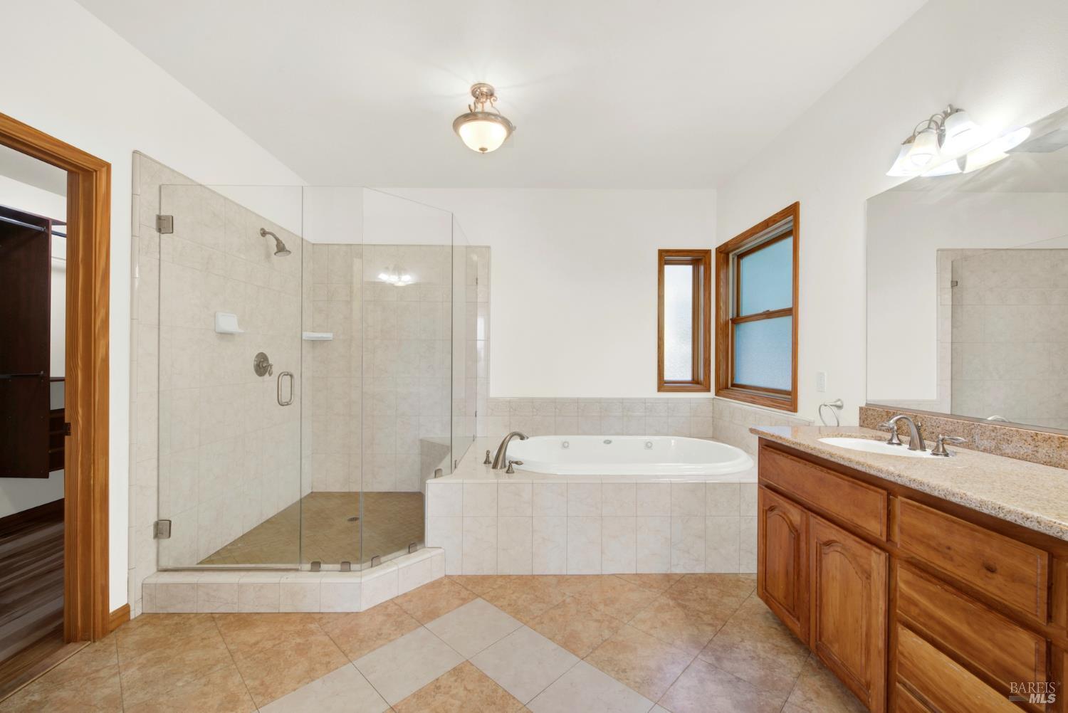 Detail Gallery Image 30 of 74 For 2136 Vineyard Hills Ct, Vacaville,  CA 95688 - 4 Beds | 3 Baths