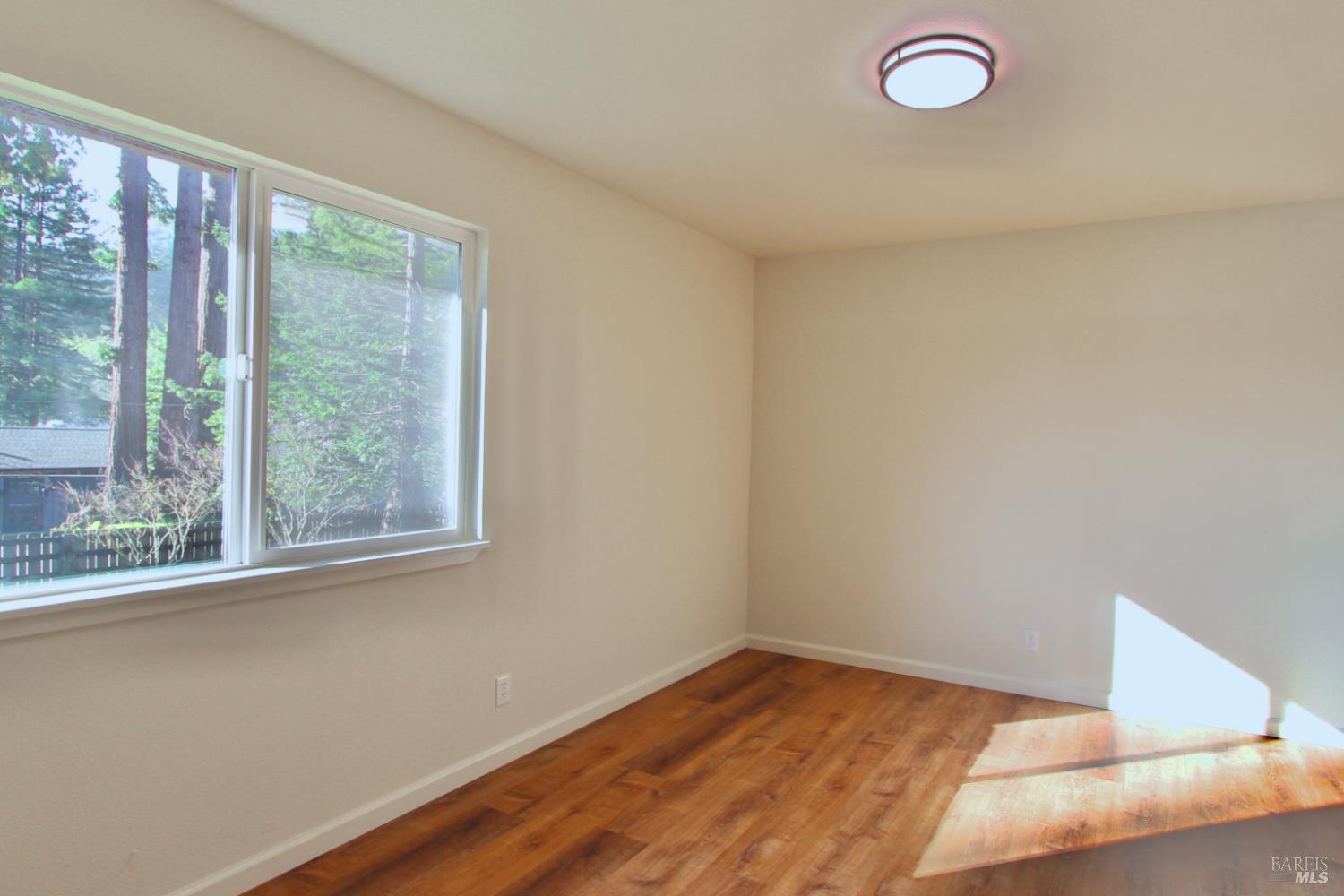 Detail Gallery Image 28 of 49 For 16160 Laughlin Rd, Guerneville,  CA 95446 - 3 Beds | 2 Baths