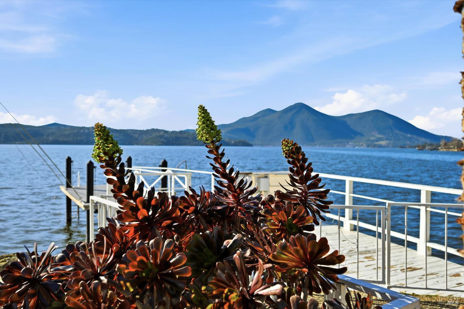 Detail Gallery Image 3 of 40 For 13319 Lakeshore Dr, Clearlake,  CA 95422 - – Beds | – Baths