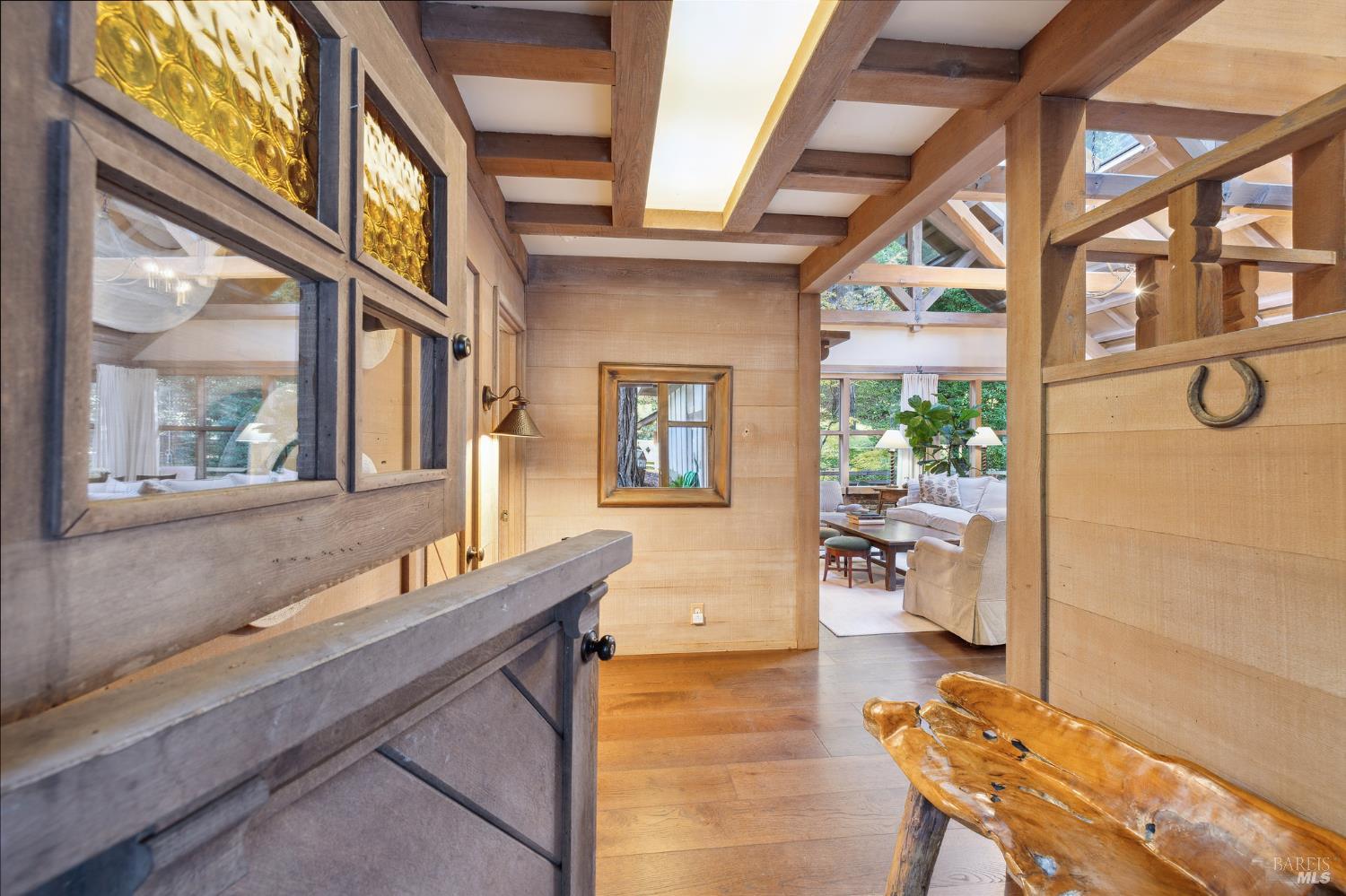Detail Gallery Image 2 of 29 For 224 Cascade Dr, Mill Valley,  CA 94941 - 3 Beds | 2/1 Baths
