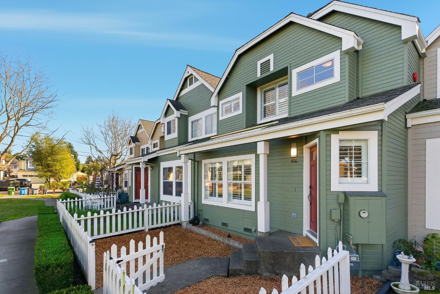 Detail Gallery Image 47 of 51 For 1816 Downing St, Petaluma,  CA 94954 - 3 Beds | 1/1 Baths