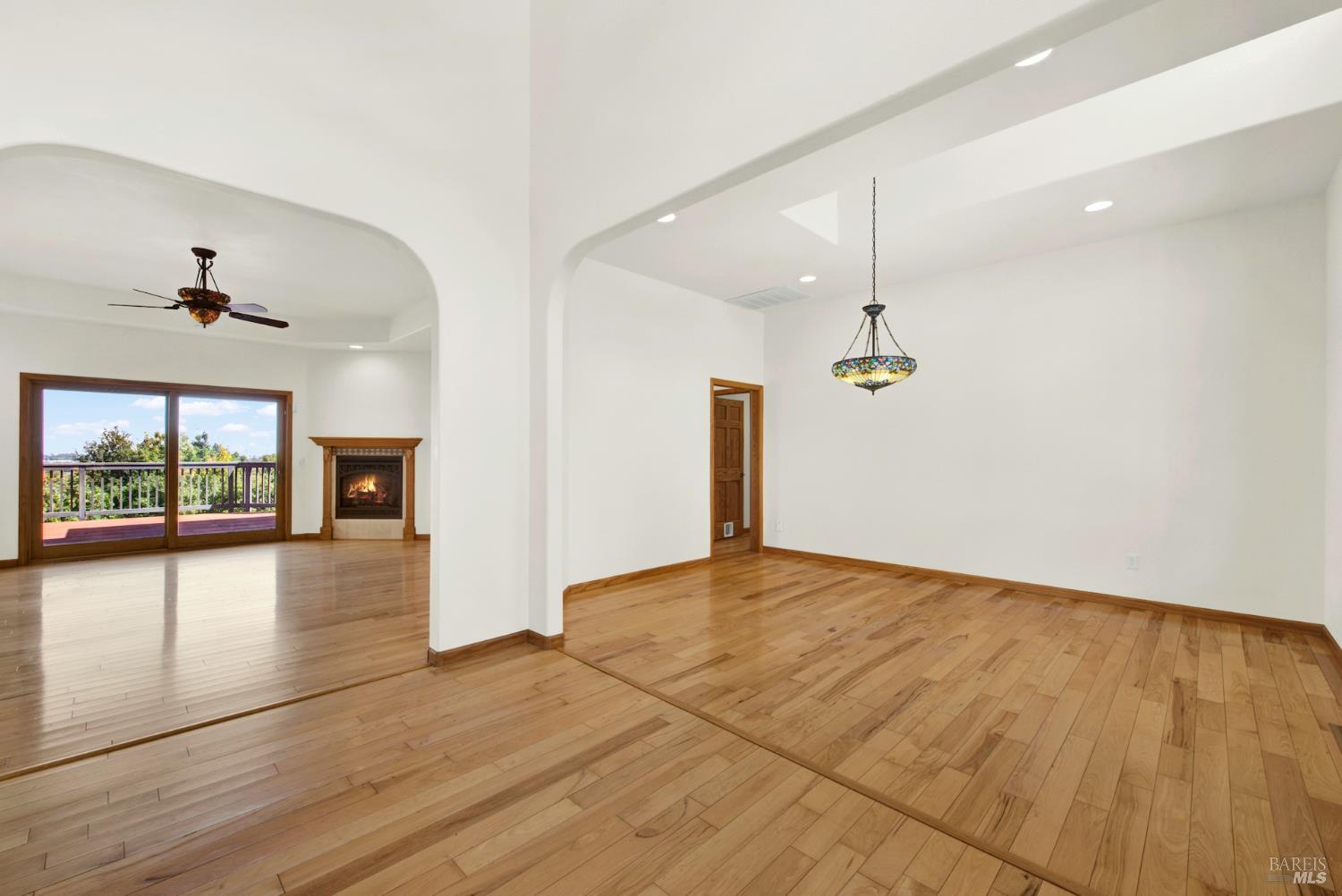 Detail Gallery Image 10 of 74 For 2136 Vineyard Hills Ct, Vacaville,  CA 95688 - 4 Beds | 3 Baths