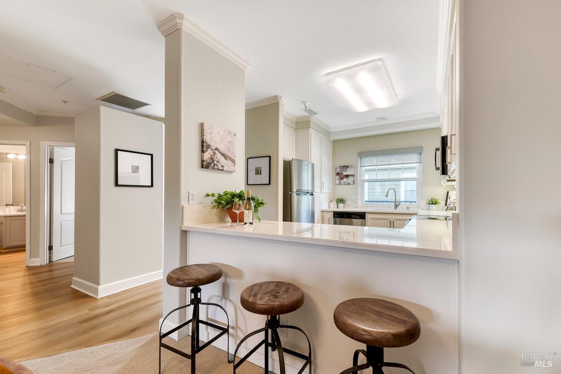 Detail Gallery Image 7 of 28 For 1587 S Novato Blvd #308,  Novato,  CA 94947 - 2 Beds | 2 Baths