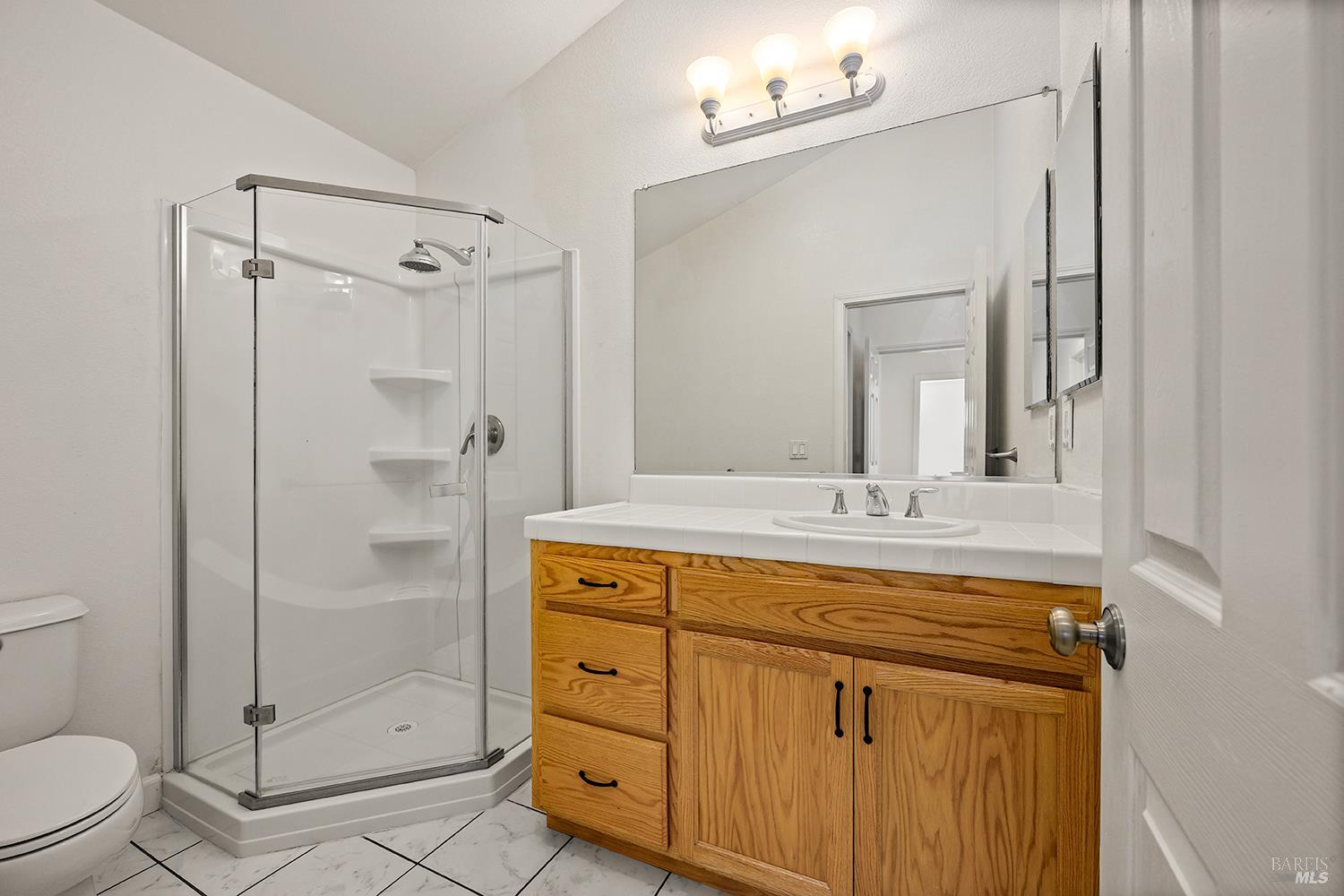 Detail Gallery Image 18 of 39 For 2023 Northfield Dr, Santa Rosa,  CA 95403 - 4 Beds | 3/1 Baths