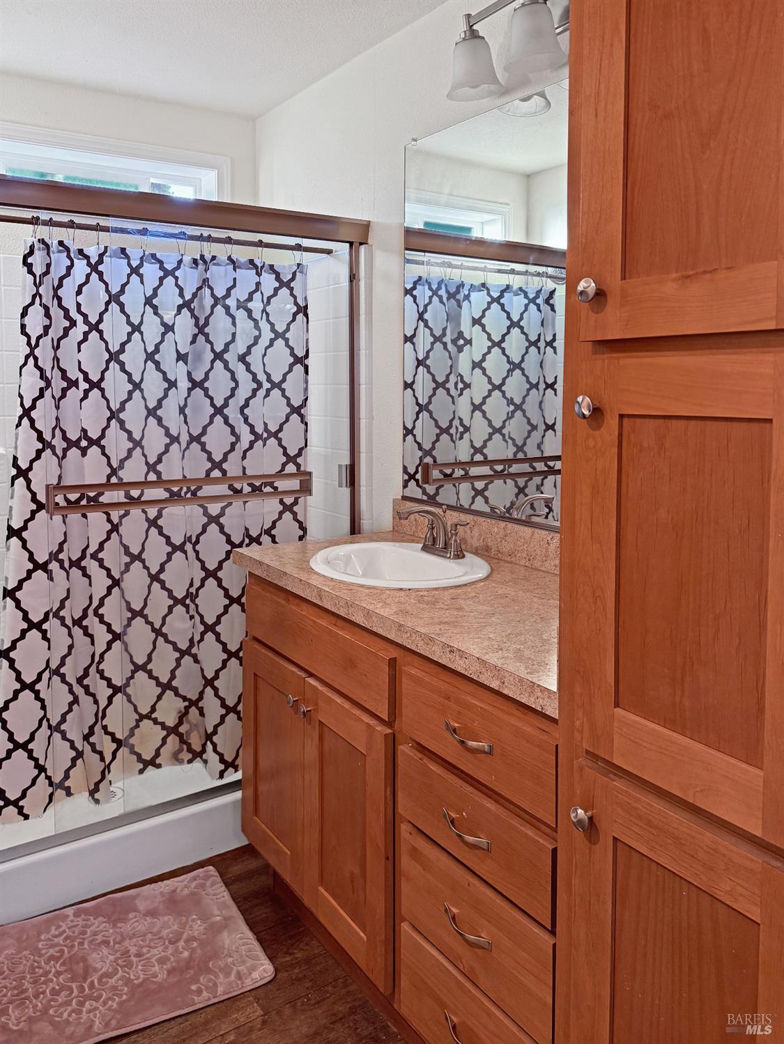 Detail Gallery Image 9 of 14 For 77 Romani Ct, Santa Rosa,  CA 95407 - 2 Beds | 2 Baths