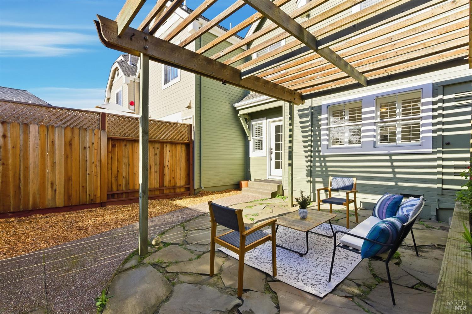 Detail Gallery Image 44 of 51 For 1816 Downing St, Petaluma,  CA 94954 - 3 Beds | 1/1 Baths