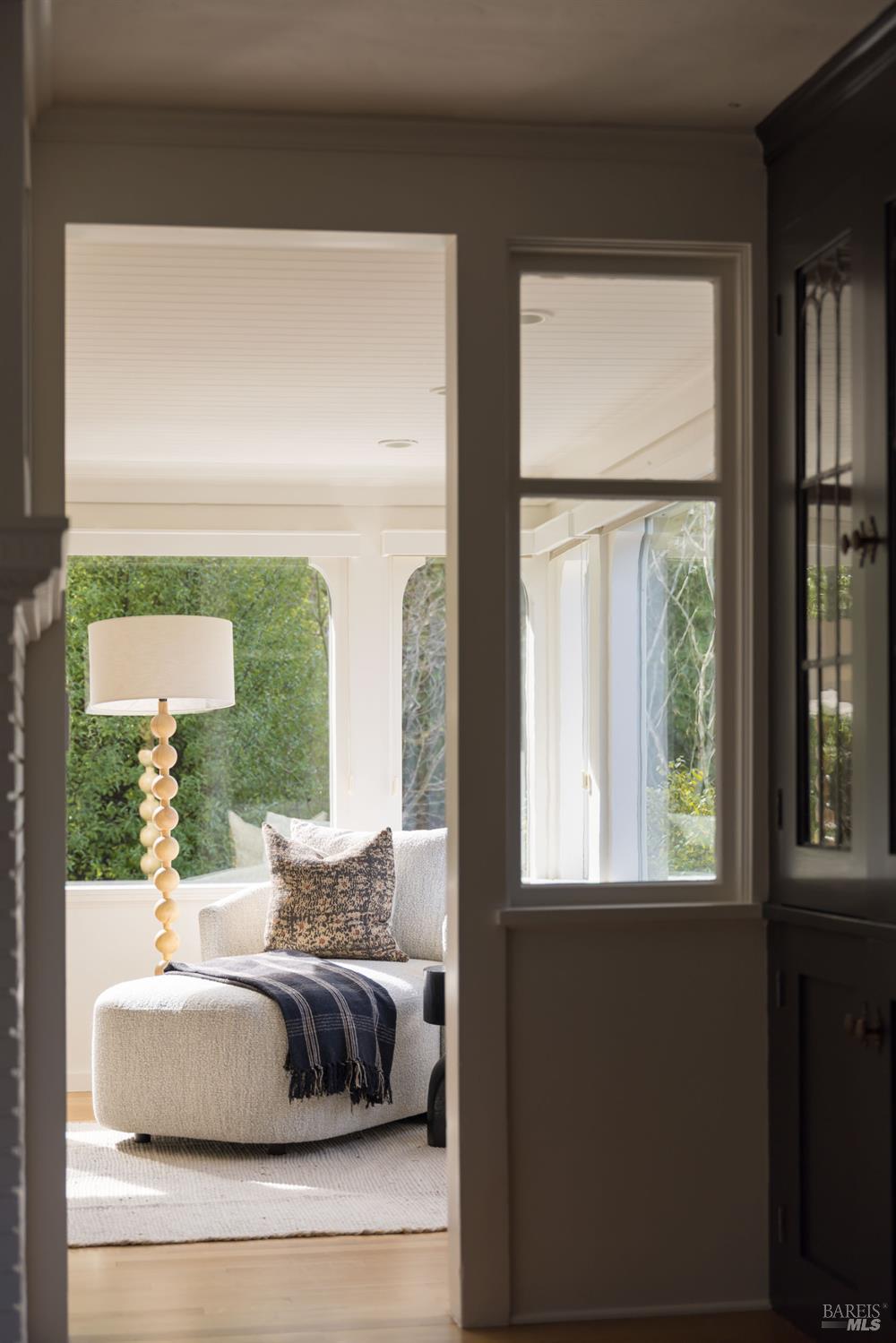 Detail Gallery Image 16 of 43 For 178 Palm Ave, San Rafael,  CA 94901 - 5 Beds | 3/2 Baths