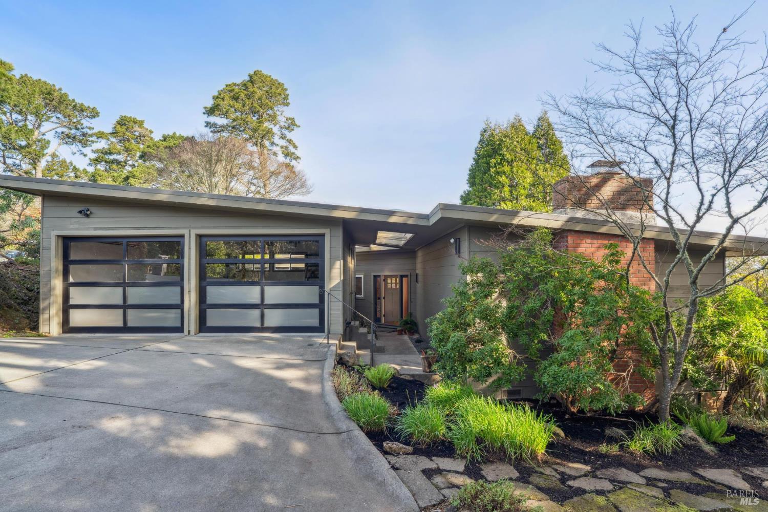 Detail Gallery Image 39 of 41 For 311 Edgewood Ave, Mill Valley,  CA 94941 - 3 Beds | 2 Baths