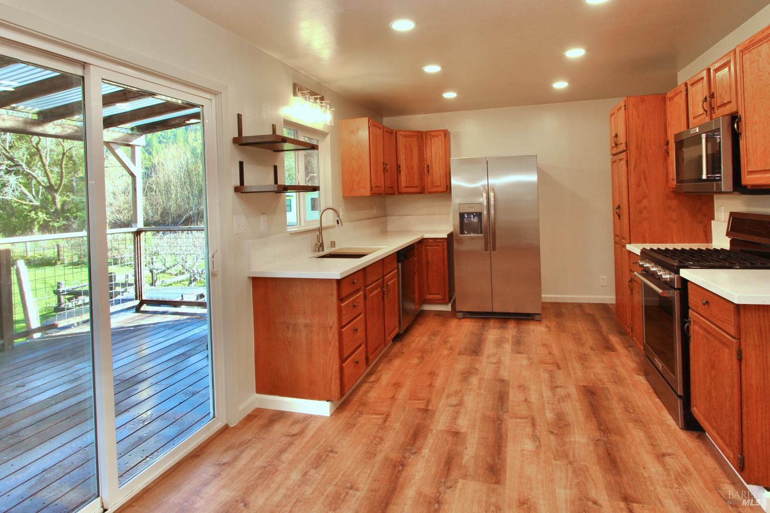 Detail Gallery Image 13 of 49 For 16160 Laughlin Rd, Guerneville,  CA 95446 - 3 Beds | 2 Baths