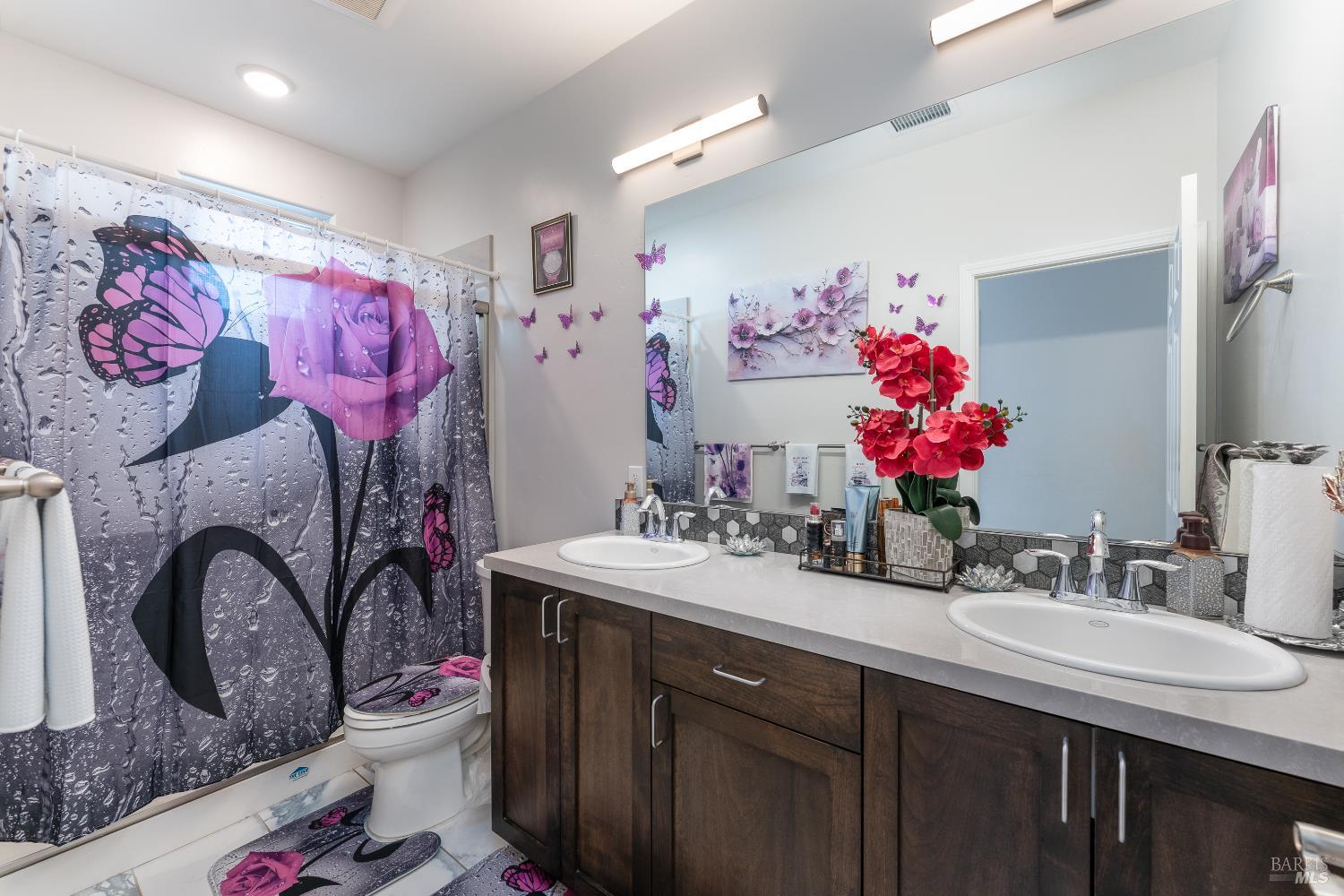 Detail Gallery Image 16 of 27 For 1407 Brothers Ln, Willits,  CA 95490 - 4 Beds | 2 Baths