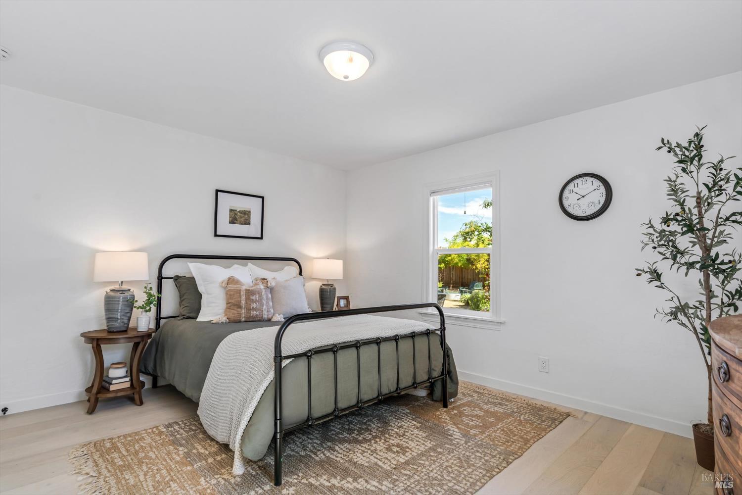 Detail Gallery Image 10 of 30 For 732 Church St, Santa Rosa,  CA 95405 - 3 Beds | 2 Baths