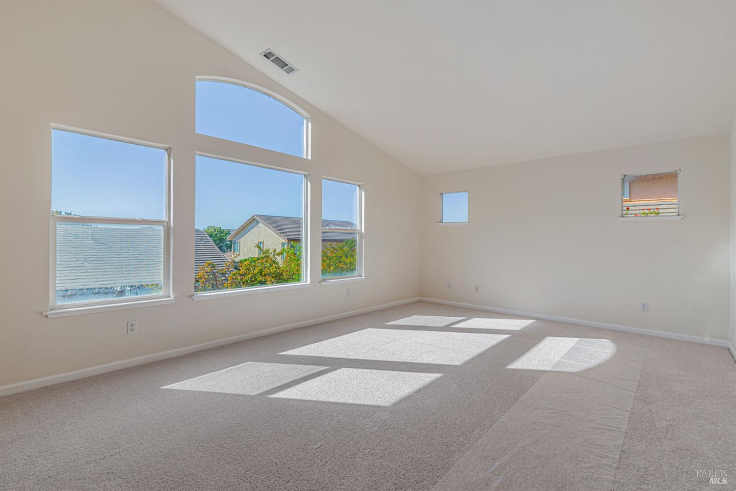 Detail Gallery Image 23 of 49 For 6206 Pebble Beach Dr, Vallejo,  CA 94591 - 5 Beds | 4 Baths