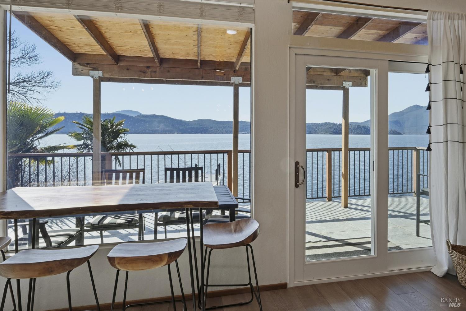 Detail Gallery Image 15 of 40 For 13319 Lakeshore Dr, Clearlake,  CA 95422 - – Beds | – Baths