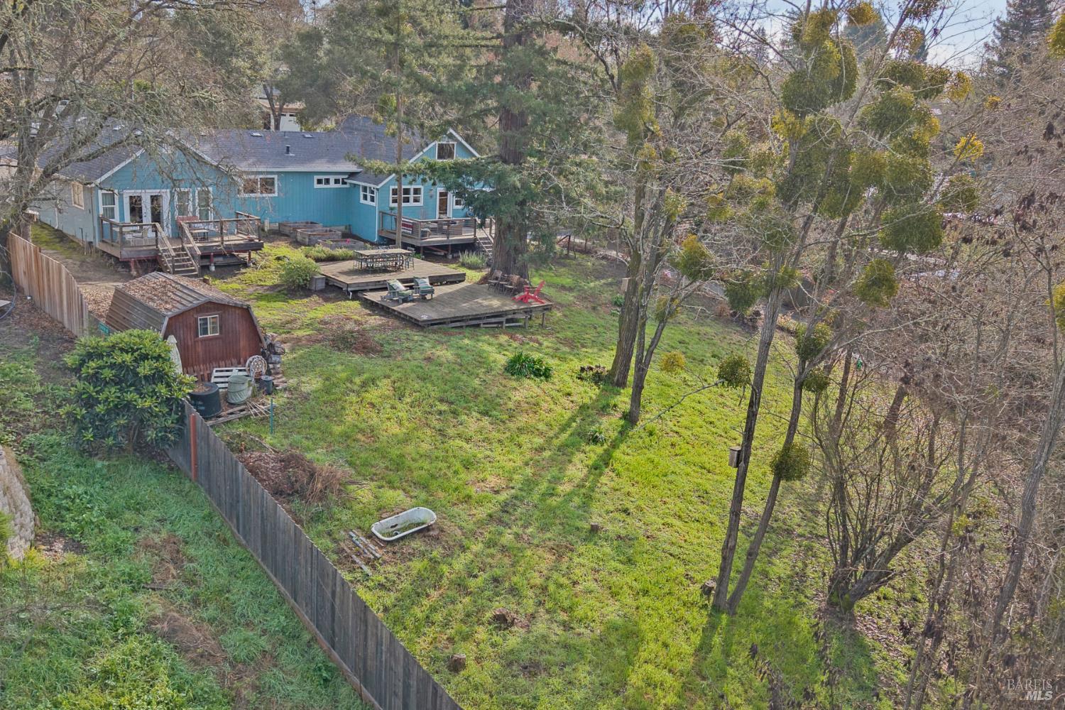 Detail Gallery Image 2 of 33 For 8931 Oak Grove Ave, Sebastopol,  CA 95472 - 4 Beds | 2 Baths