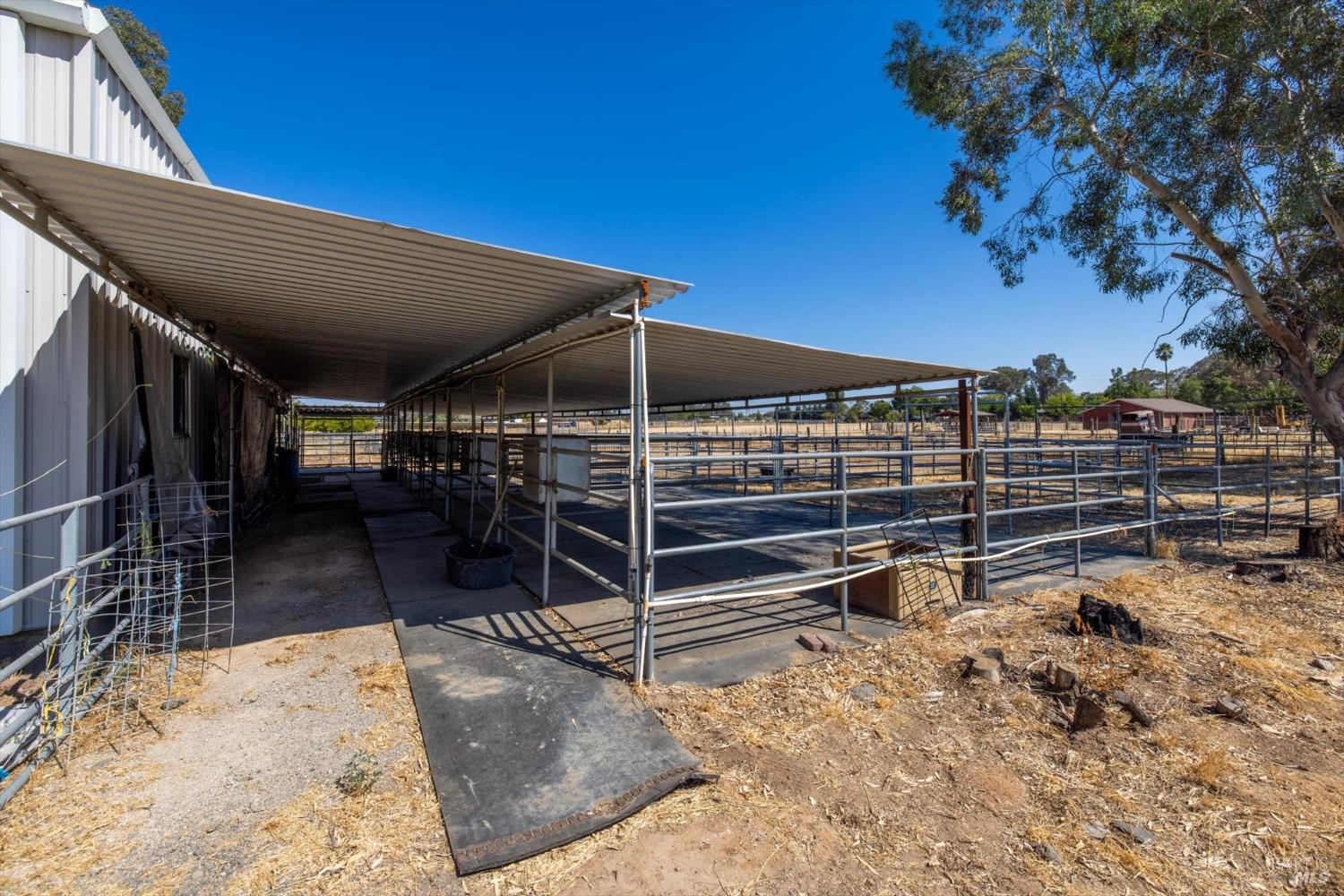 Detail Gallery Image 38 of 60 For 7672 Country Ln, Vacaville,  CA 95688 - 3 Beds | 3 Baths