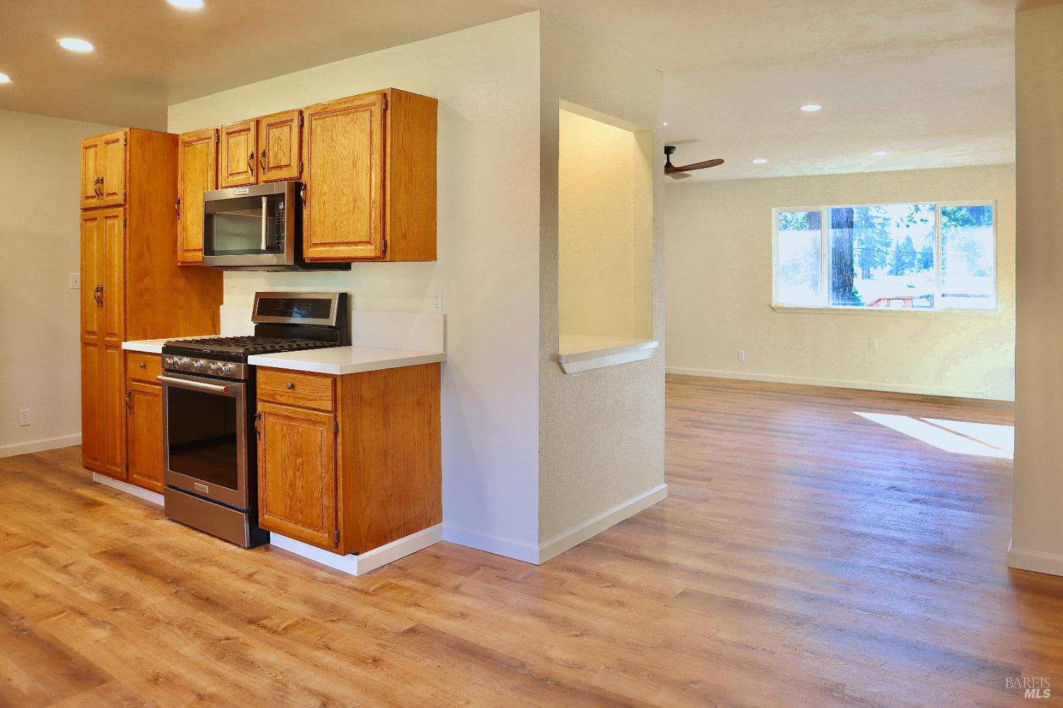Detail Gallery Image 15 of 49 For 16160 Laughlin Rd, Guerneville,  CA 95446 - 3 Beds | 2 Baths