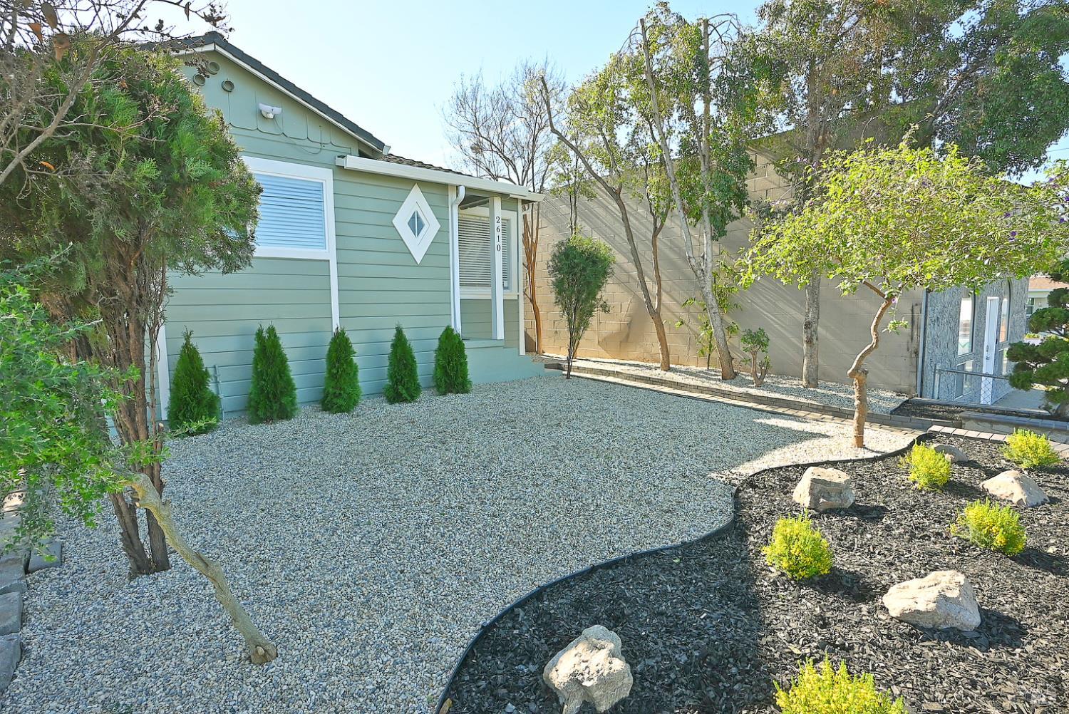 Detail Gallery Image 15 of 48 For 2610 Pacheco Blvd, Martinez,  CA 94553 - 2 Beds | 1 Baths