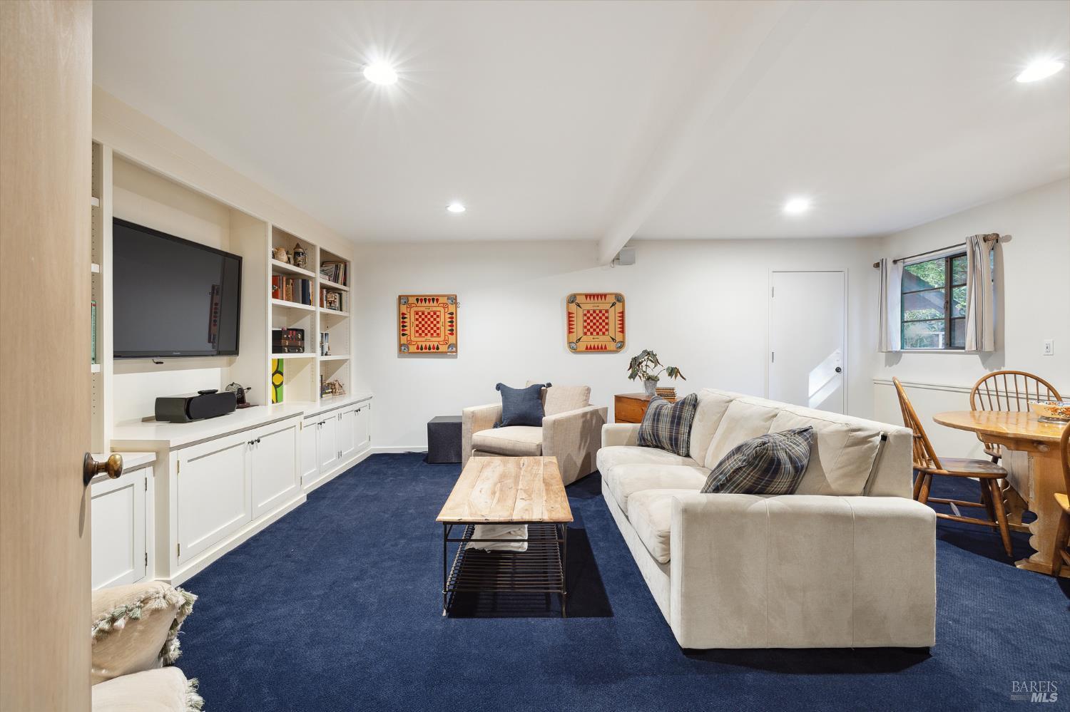 Detail Gallery Image 13 of 29 For 224 Cascade Dr, Mill Valley,  CA 94941 - 3 Beds | 2/1 Baths