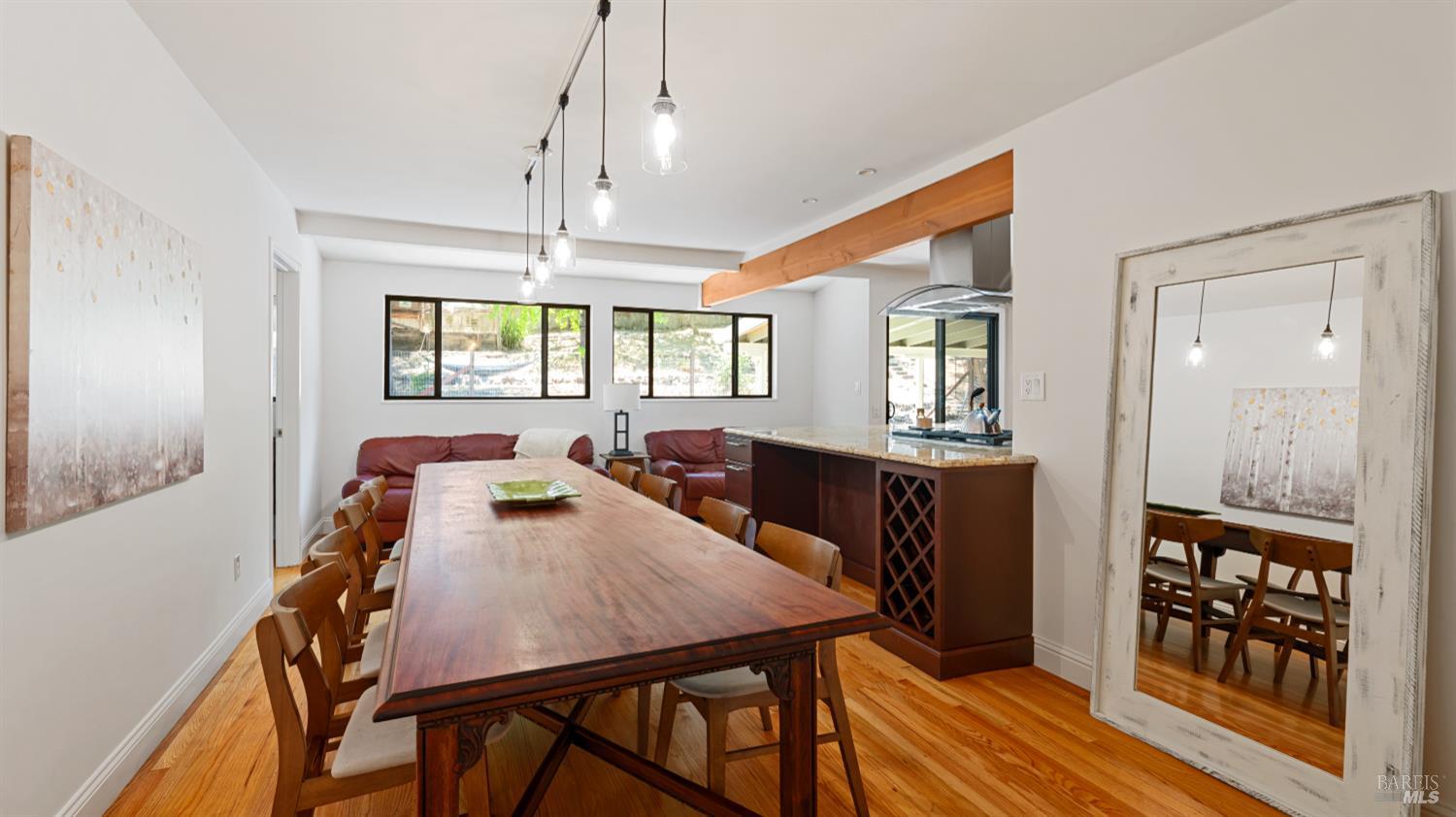 Detail Gallery Image 9 of 29 For 6131 Batesole Dr, Santa Rosa,  CA 95404 - 3 Beds | 2 Baths