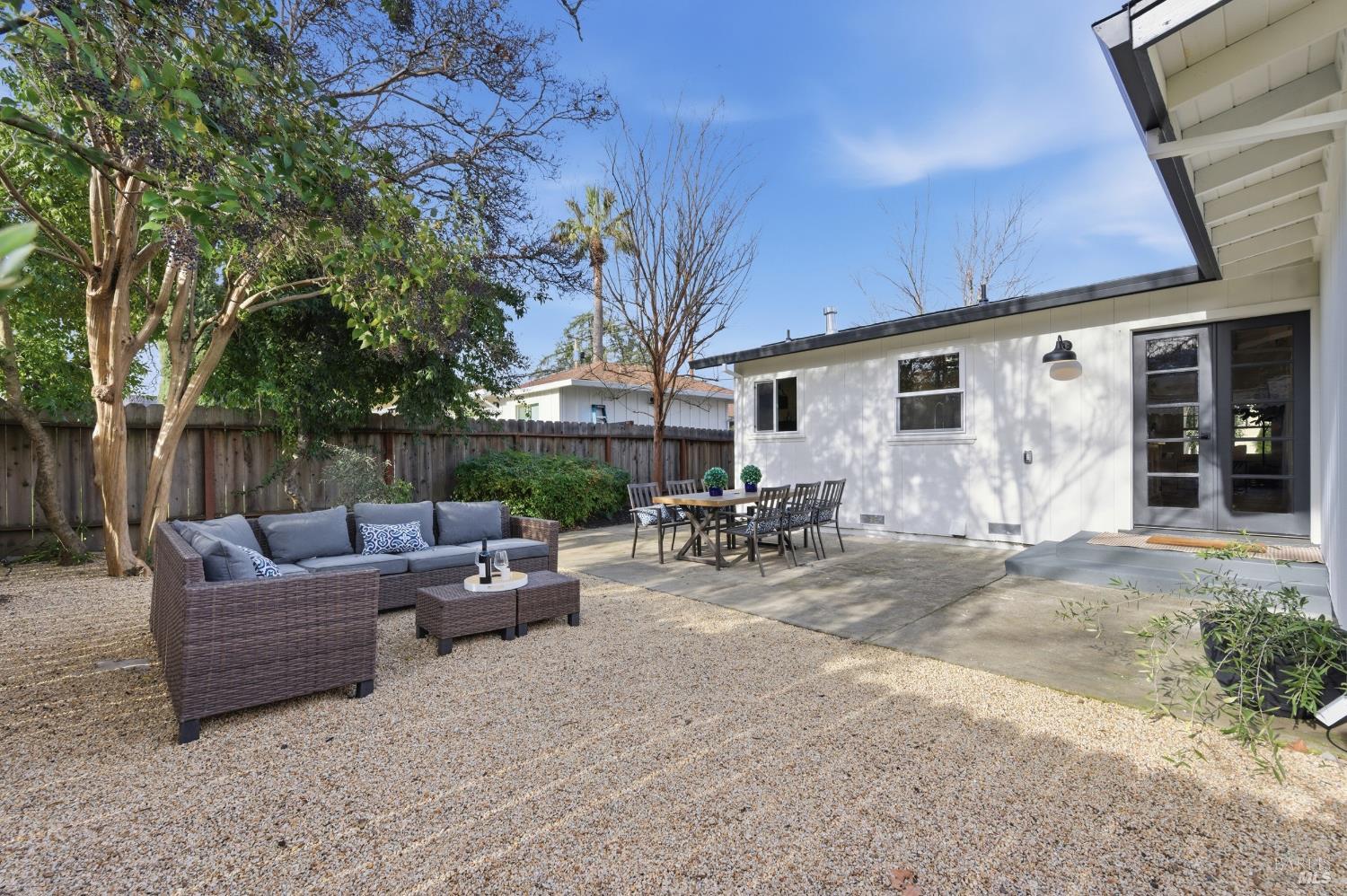 Detail Gallery Image 31 of 66 For 1123 Oak Ave, Saint Helena,  CA 94574 - 4 Beds | 4/2 Baths