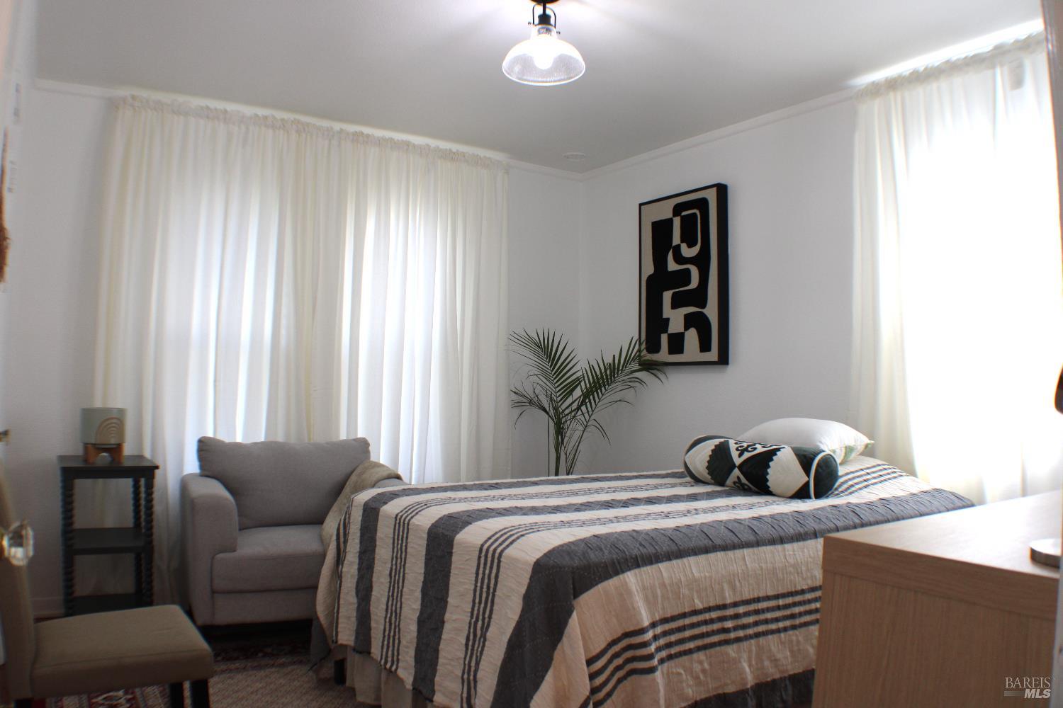 Detail Gallery Image 15 of 30 For 100 Ridgway Ave, Santa Rosa,  CA 95401 - 2 Beds | 1 Baths