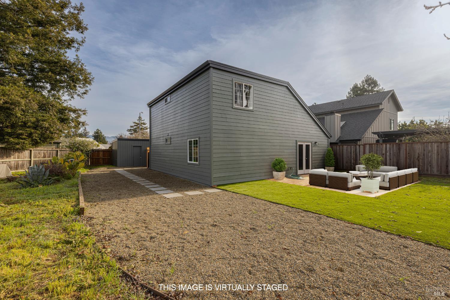 Detail Gallery Image 21 of 31 For 125 Saratoga Ct, Petaluma,  CA 94954 - 4 Beds | 2 Baths