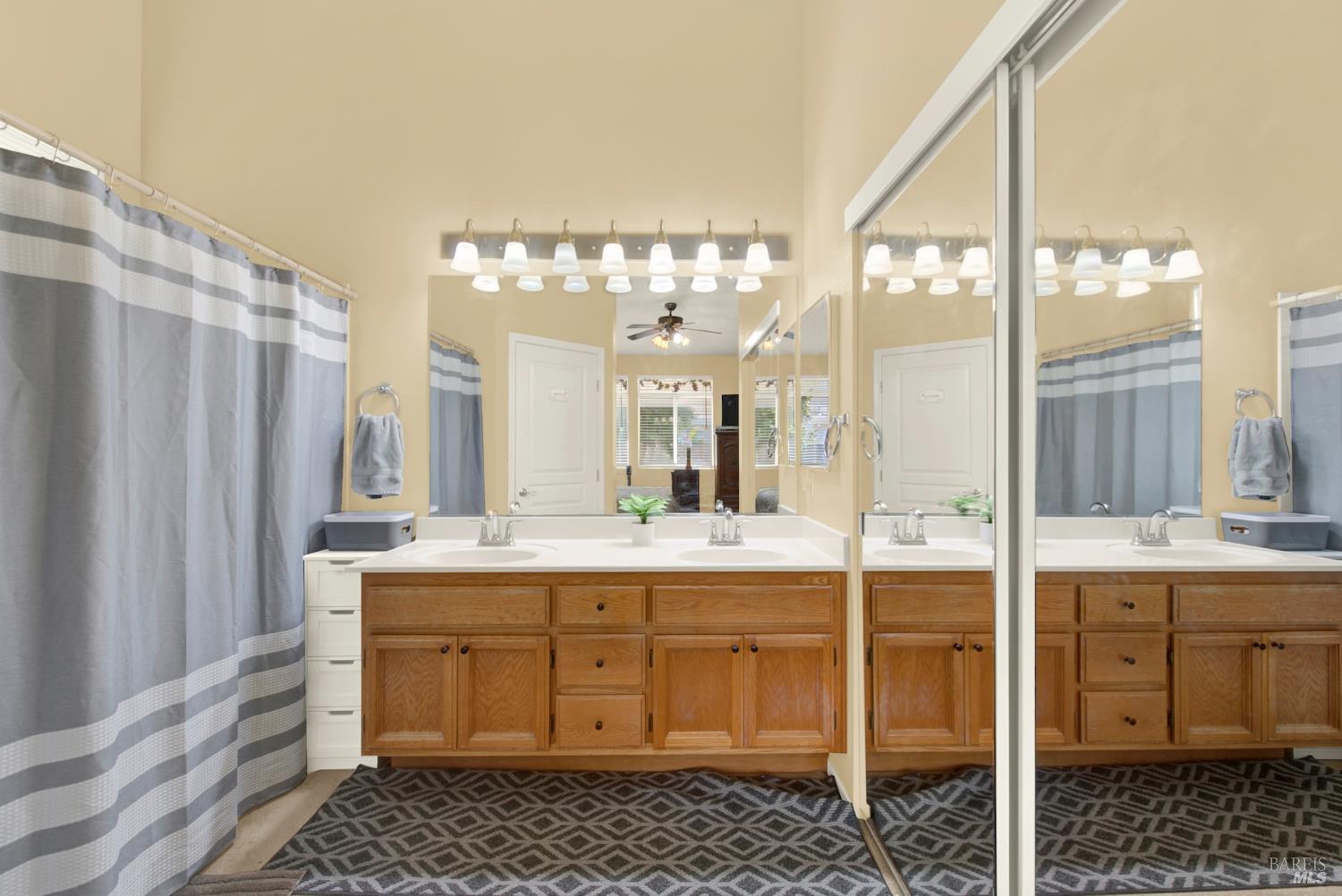 Detail Gallery Image 37 of 62 For 161 Currant Ln, Vacaville,  CA 95687 - 2 Beds | 2 Baths