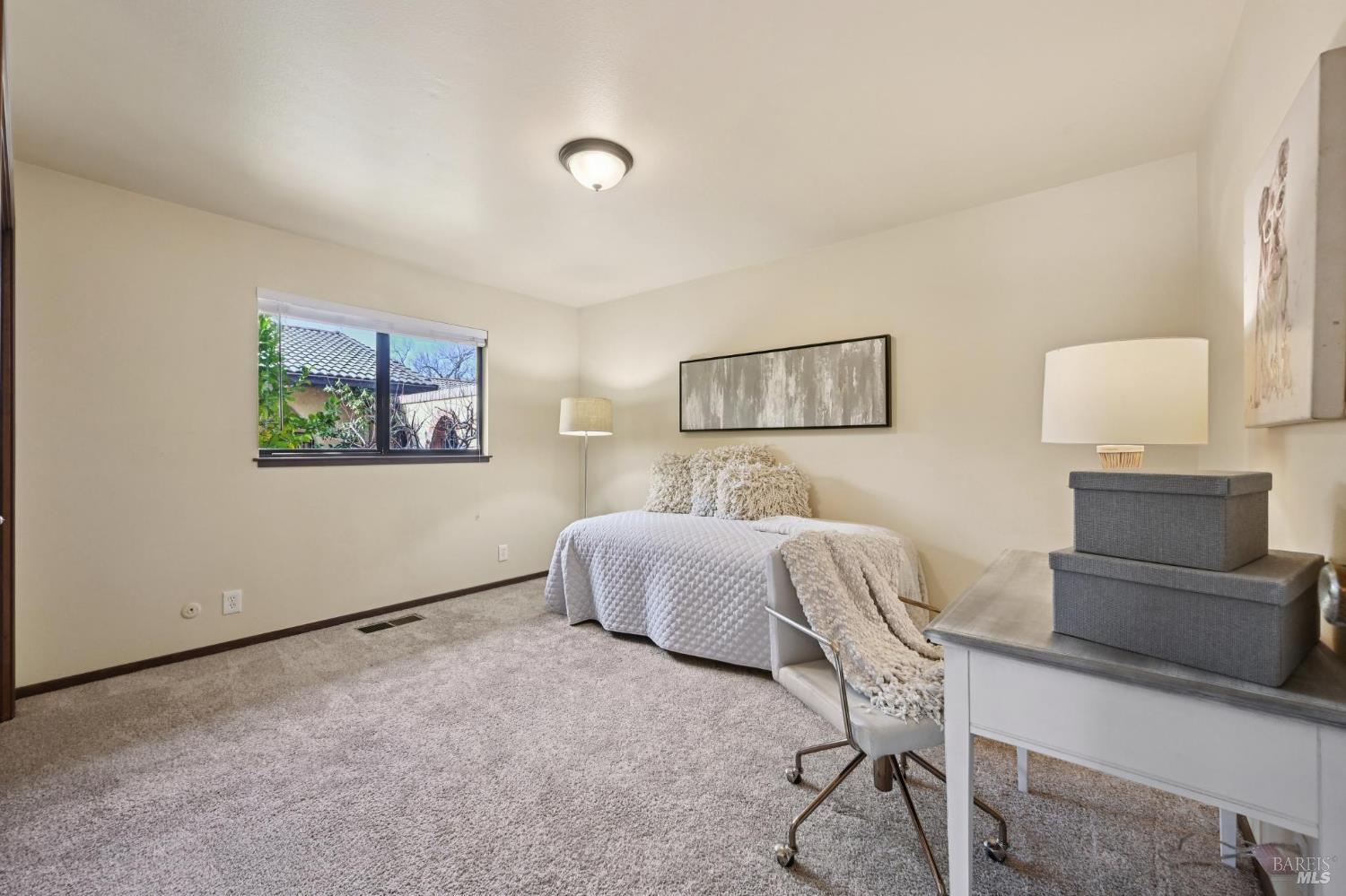 Detail Gallery Image 26 of 39 For 2550 Greenwood Ave, Calistoga,  CA 94515 - 4 Beds | 2/1 Baths