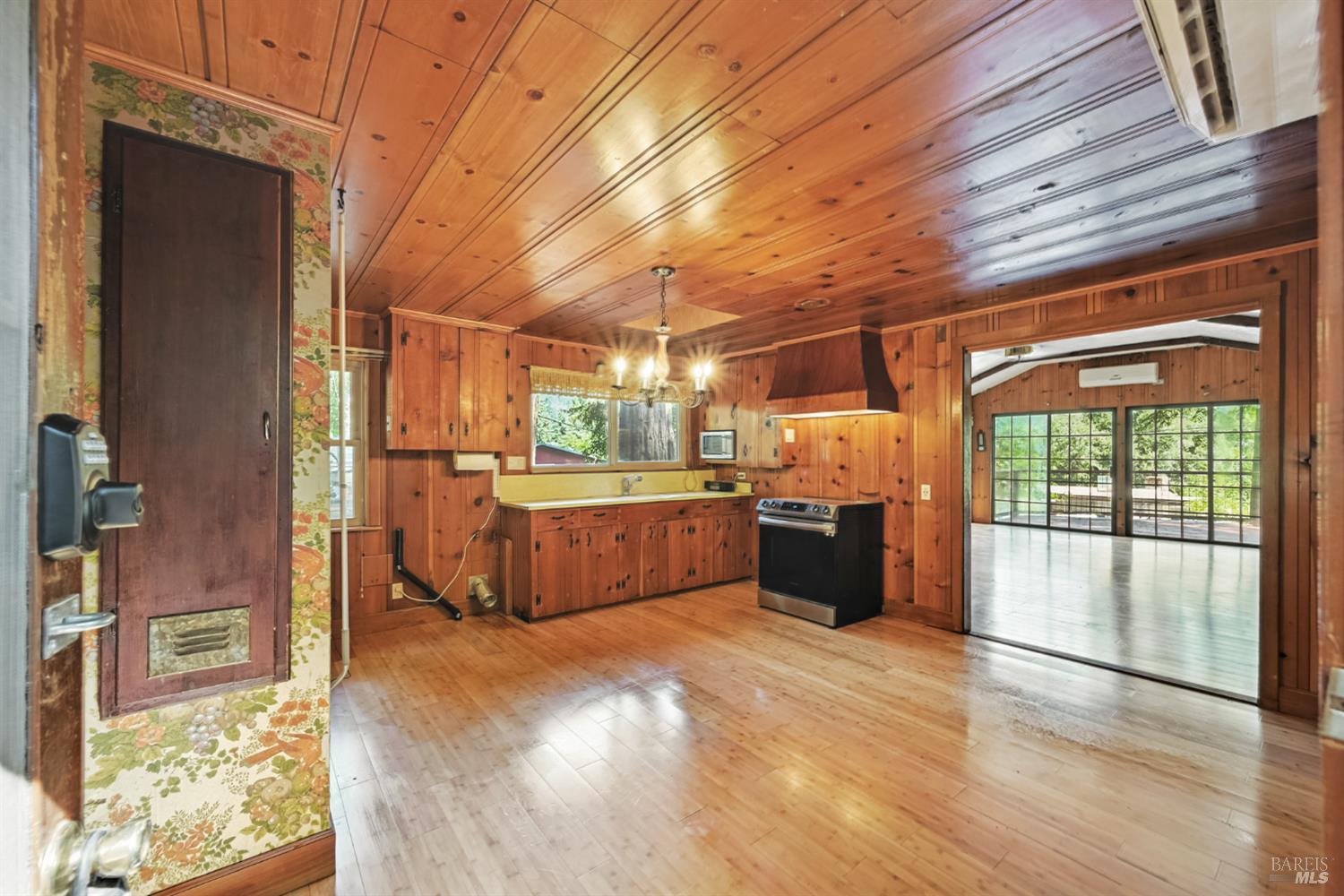 Detail Gallery Image 13 of 49 For 10293 Field Ln, Forestville,  CA 95436 - 2 Beds | 1 Baths