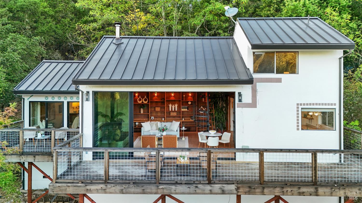 Detail Gallery Image 2 of 65 For 12303 Margie Ln, Glen Ellen,  CA 95442 - 1 Beds | 1/1 Baths