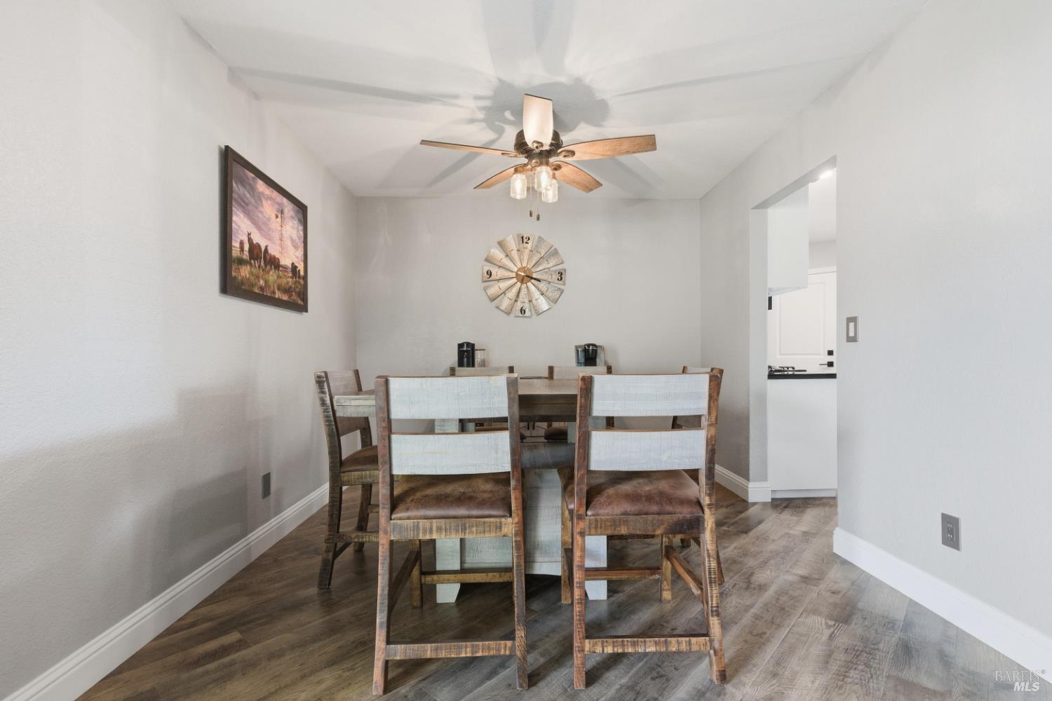 Detail Gallery Image 12 of 39 For 1433 Langley Way, Suisun City,  CA 94585 - 3 Beds | 2 Baths