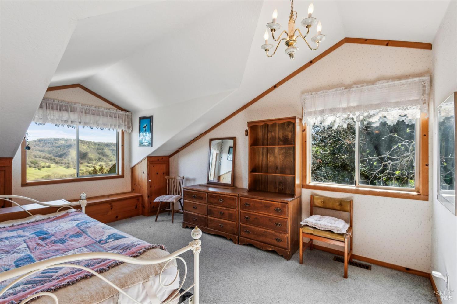 Detail Gallery Image 31 of 53 For 27 Beechwood Ct, Napa,  CA 94558 - 4 Beds | 2/1 Baths