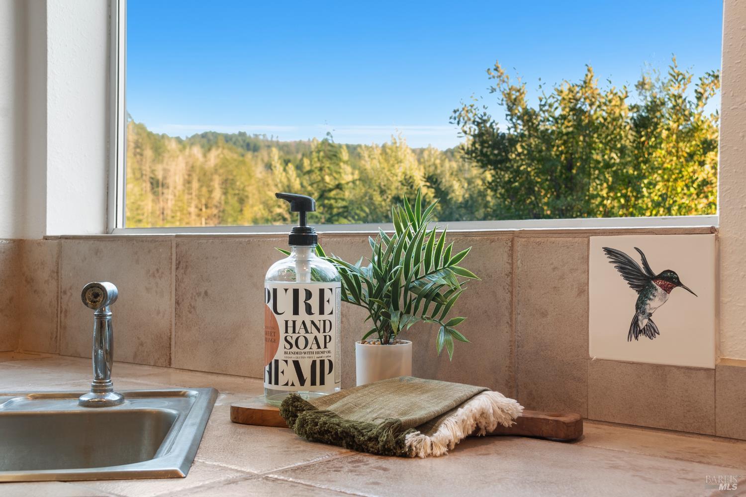 Detail Gallery Image 16 of 65 For 12303 Margie Ln, Glen Ellen,  CA 95442 - 1 Beds | 1/1 Baths