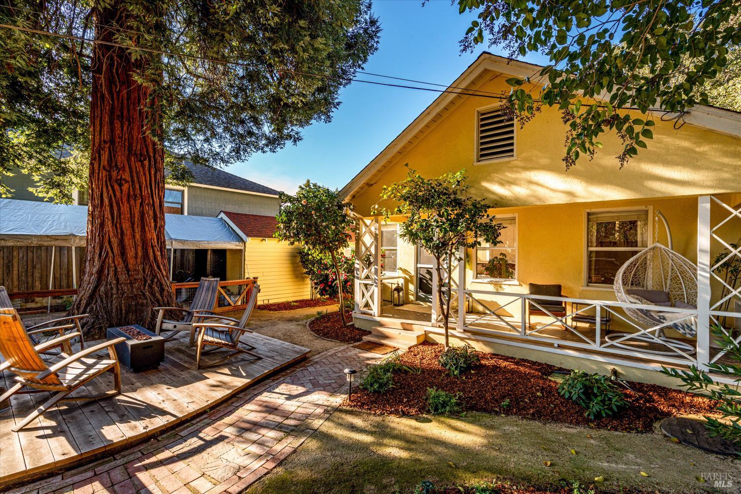 Detail Gallery Image 2 of 31 For 1145 Alta Ave, Napa,  CA 94559 - 3 Beds | 1 Baths