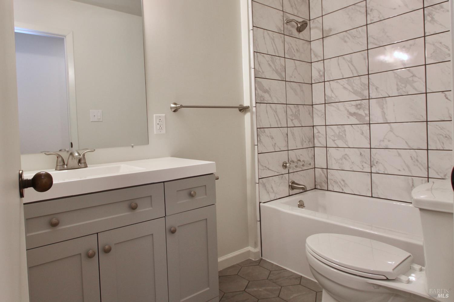 Detail Gallery Image 32 of 49 For 16160 Laughlin Rd, Guerneville,  CA 95446 - 3 Beds | 2 Baths