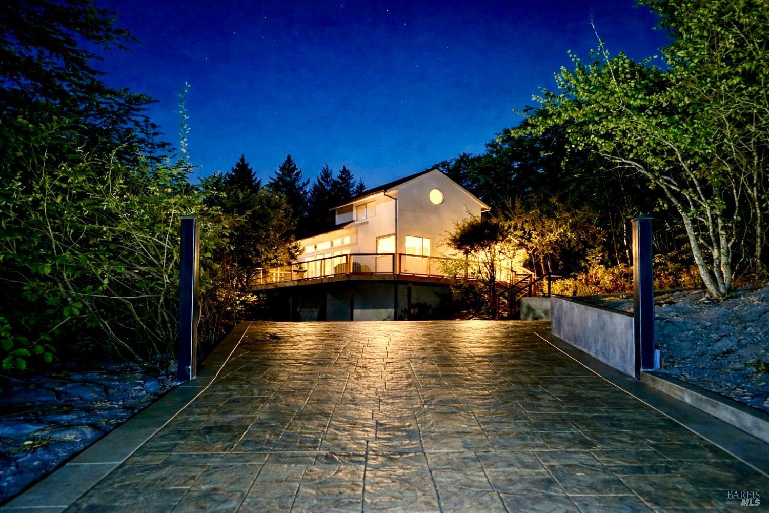 Front Image Thumbnail for BA326008555